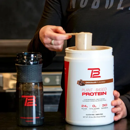 Vista 9 de TB12 Proteína en polvo a base de plantas de Tom Brady, 24g de proteína de guisante vegana, baja en azúcar, baja en carbohidratos, sin OMG, reemplazo