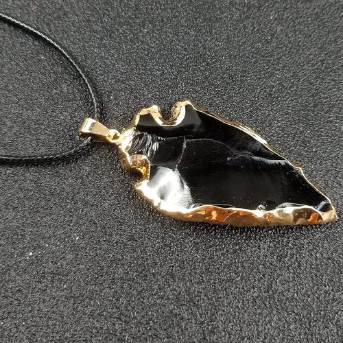 Vista 7 de Tebapi Collar con colgante de obsidiana negra natural para hombres y mujeres, con forma de punta de flecha, dije de piedra de cuarzo con punta