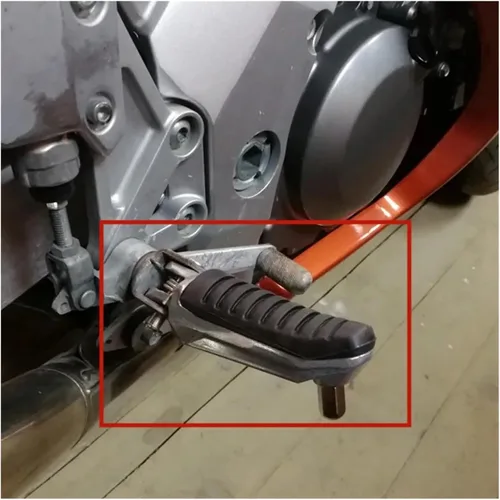 Vista 4 de Pedal de motocicleta, reposapiés delantero para motocicleta Suzuki V-Strom 650 DL650 GSX1300R GSX1300R GSX1300 apto para Hayabusa (color : plateado)