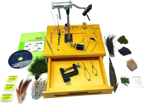 Vista 6 de Creative Angler Estación de atado de moscas de madera con tornillo de banco giratorio, herramientas de atado de moscas y materiales de atado