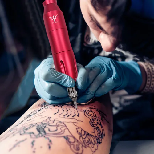 Vista 7 de TATELF Kit de bolígrafo rotativo para tatuaje, juego completo profesional de inicio de máquina con 40 agujas de cartucho, fuente de alimentación