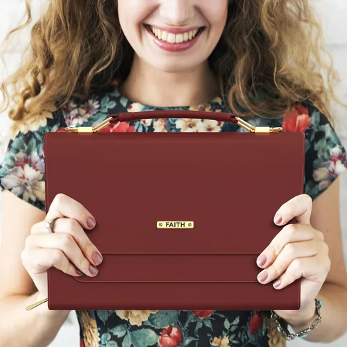Vista 12 de DEHITE Funda para la Biblia para mujer, bolsa de transporte para la Biblia, ranuras para bolígrafos, bolsillo con cremallera, correa para el hombro