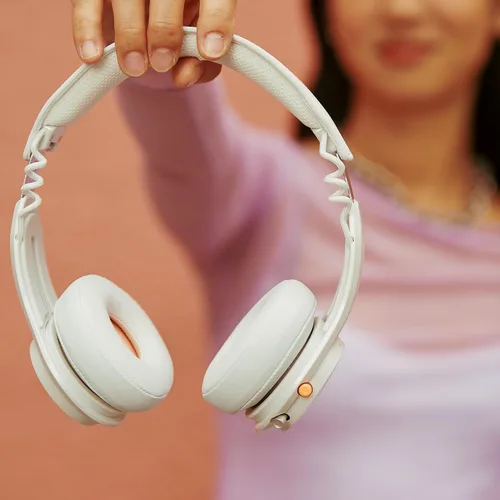 Vista 7 de Skullcandy Icon ANC - Auriculares inalámbricos con cancelación activa de ruido, Bluetooth, para la oreja, 60 horas de batería, resistentes al sudor