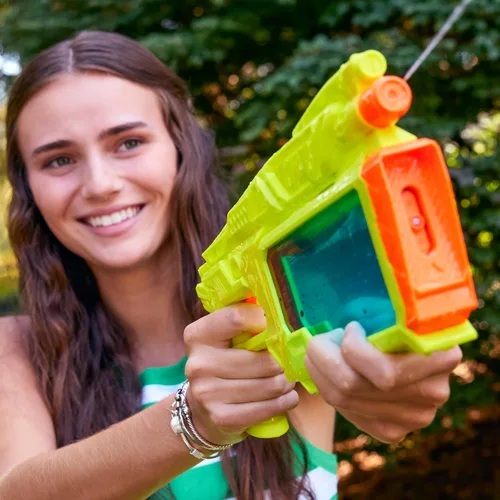 Vista 5 de Nerf Super Soaker Dunk-Fill+ Water Blaster Tanque de llenado instantáneo fácil, simplemente sumerge y vaya Tanque de 12.1 onzas líquidas