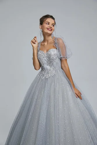 Vista 3 de Engerla Vestido largo de quinceañera de tul con cuentas para mujer