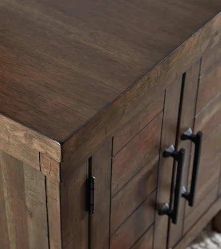 Vista 11 de Diseño firmado por Ashley Moriville - Mesa auxiliar rectangular de estilo granja rústica con puertas de gabinete duales, herrajes en tono bronce
