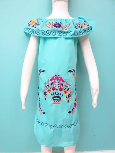Vista 4 de Leos Imports Vestido tradicional mexicano Jocie bordado a mano, sin mangas, con volantes, vestido de fiesta para niñas, fabricado en México