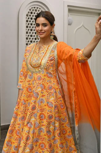 Vista 6 de Janasya Kurta india de algodón mostaza bordado con palazzo y dupatta