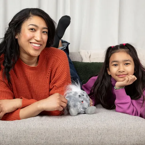 Vista 3 de Celestial Buddies Comet Buddy Peluche suave de 8 pulgadas, características bordadas, etiqueta de datos divertidos para niños - Aprendizaje STEM