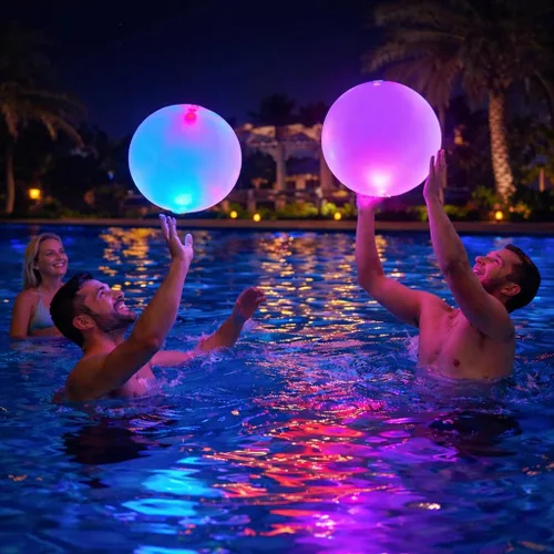 Vista 4 de NAYUNA Pelota de playa doble LED para adultos, paquete de 4, bolas que brillan en la oscuridad para piscina y playa, pelotas de playa iluminadas