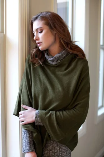 Vista 4 de Suéter de punto Poncho de punto para mujer, algodón orgánico, hilo amoroso, Verde jaspeado