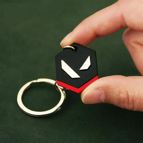 Vista 3 de EVANEM Game Valorant Vandal Fists Keychain Model Action Figures Game Toys Collection Gift Desk Decoration Backpack Pendant Gift