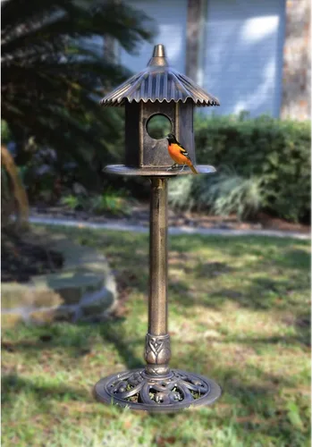 Vista 2 de Westcharm Classic Heights - Elegante casa para pájaros silvestres con techo abovedado y base de pedestal, acabado de bronce antiguo, casa de pájaros