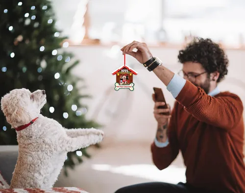 Vista 6 de FLYAB Adornos de la primera Navidad de Perros 2025-3.5 x 3.3 pulgadas, marco de fotos de perro acrílico, adorno personalizado para cachorro, adorno