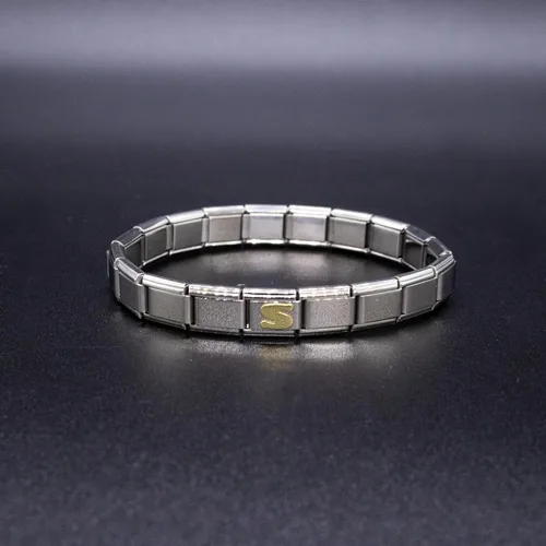 Vista 4 de Fablinks Pulsera italiana con dije de letra, dijes dorados del alfabeto de 0.354 in, pulseras de joyería para mujer, letras de enlace de iniciales