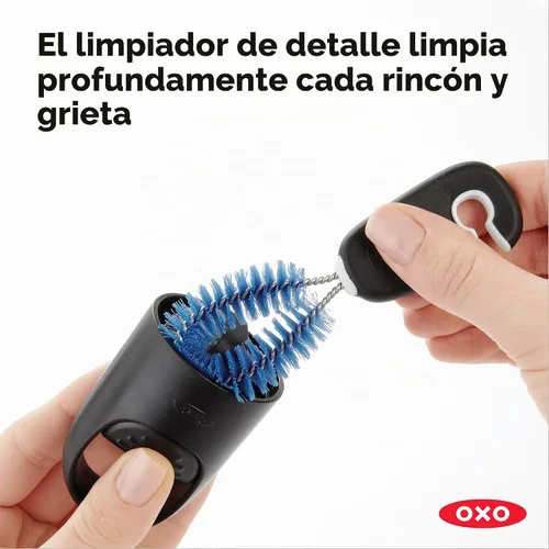 Vista 5 de OXO Set de limpieza de botellas de agua Good Grips Cepillos para botellas, pajitas y tapas, cerdas de nailon, anillo de almacenamiento, ideal