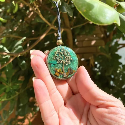 Vista 6 de Collar de orgón, árbol de la vida, protección - cristales curativos, piedra física, mental y espiritual -cuarzo, malaquita, ojo de tigre - bobina