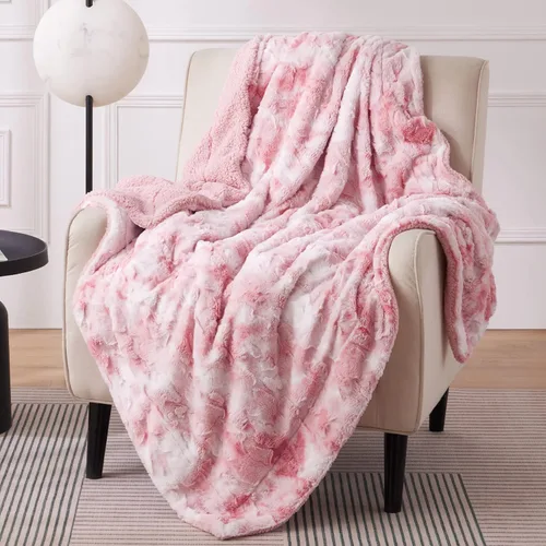 Vista 13 de Bedsure GentleSoft Manta Mullida de Sherpa - Manta de Forro Polar Cálida y Acogedora para Regalo de Mujer, Manta de Navidad de Felpa y Piel