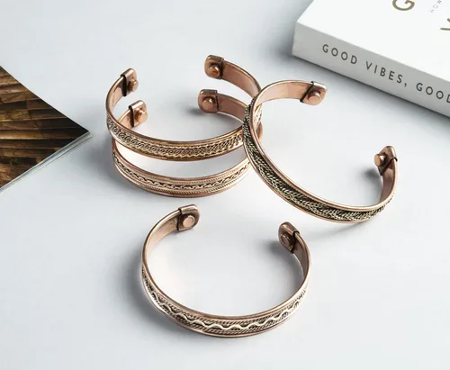 Vista 5 de Crocon Exclusivas pulseras magnéticas ajustables de cobre tibetano para mujeres y hombres, patrón indio, joyería de yoga, meditación espiritual