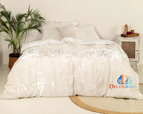 Vista 25 de Funda de edredón de terciopelo sólido ultra-luxe, ropa de cama boho UO, funda de colcha Donna, juego de edredón de 3 piezas, juego de cama de Aqua