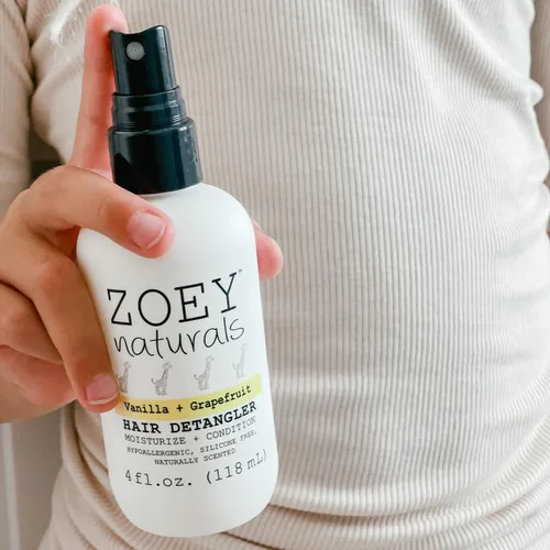 Vista 6 de Zoey Naturals - Spray desenredante de cabello de vainilla y pomelo para niños, hidrata el cuero cabelludo y combate los enredos y el cabello seco