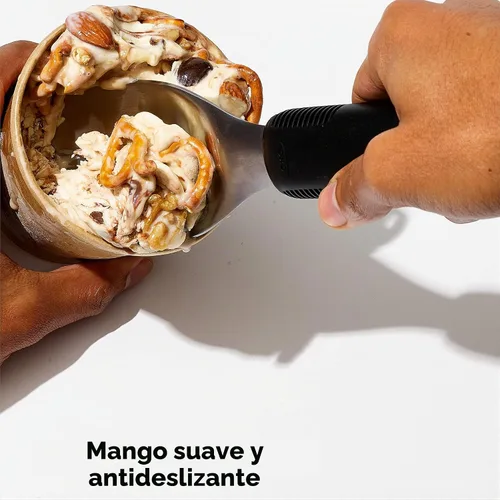 Vista 5 de OXO Good Grips - Pala de helado de acero inoxidable, talla única Agarre antideslizante, ancho. Cuchilla plana resistente, ideal para recoger