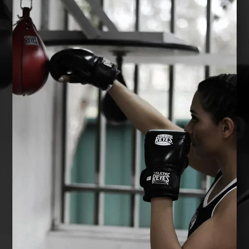 Vista 7 de CLETO REYES Guantes de boxeo, guantes de bolsa con cierre de velcro para hombres y mujeres
