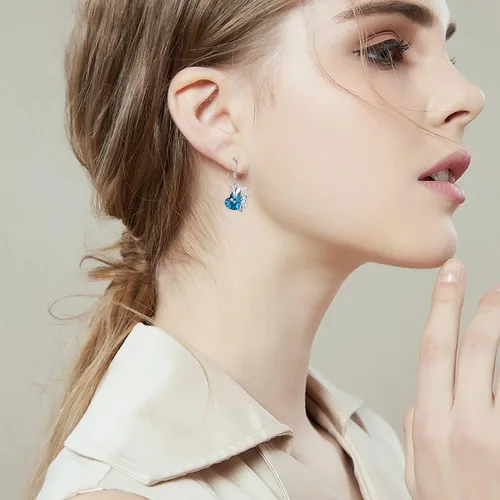 Vista 3 de Aretes de unicornio de plata de ley 925, hipoalergénicos, aretes colgantes de cristal azul, joyería de regalo de unicornio para mujeres y niñas