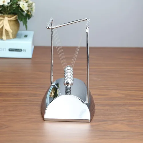 Vista 4 de Newton - Péndulo de cuna con 7 bolas de acero, bolas de balanceo clásicas de equilibrio, bolas de movimiento perpetuo de Newtons en forma de Z