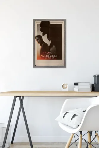 Vista 6 de Trends International Marvel Werewolf By Night - Póster de pared de una hoja, 22.4 pulgadas de largo x 14.7 pulgadas, versión enmarcada de madera