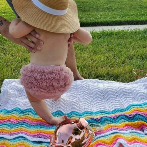 Vista 6 de Paquete de 2 pantalones cortos de algodón para bebés y niñas pequeñas con volantes y lazo