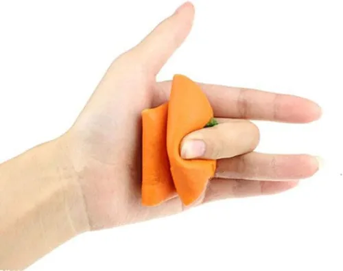 Vista 3 de Zanahoria falsa de goma de la mano vacía que desaparece/apareciendo zanahoria trucos de magia Props Mago Stage Gimmick Ilusión