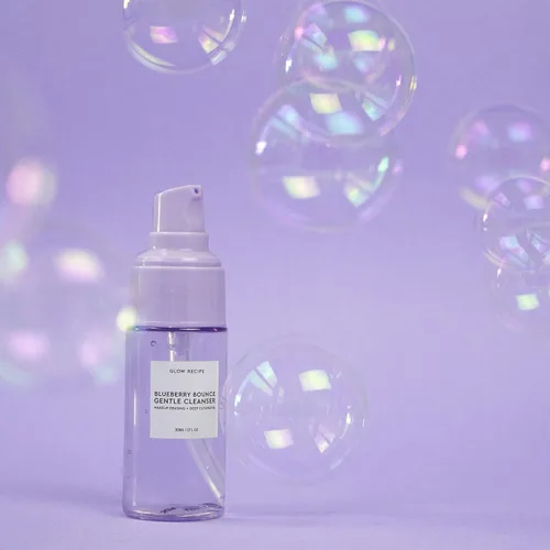 Vista 2 de Glow Recipe Blueberry Bounce - Jabón facial exfoliante de tamaño para viajar, limpiador facial espumante, desmaquillante y mascarilla clarificadora