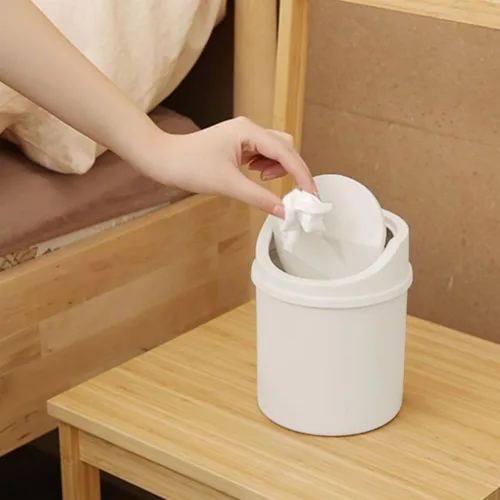 Vista 2 de Basurero de basura – Mini cubo de basura de plástico de escritorio con tapa giratoria, elegante cubo de basura para encimera, cesta de papel