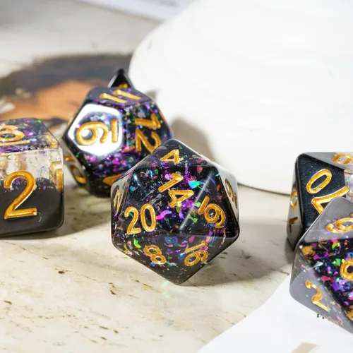Vista 5 de Juego de dados de resina para DND, juego de 7 dados poliédricos negros D&D rellenos con papel de colores brillantes para juegos de rol