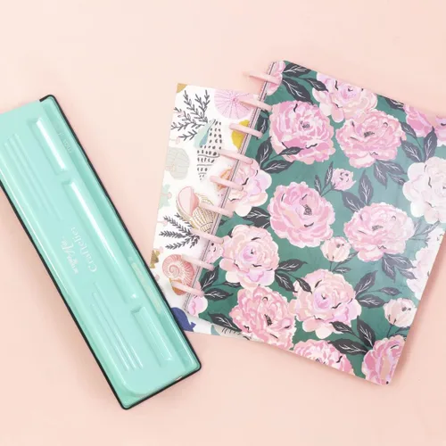 Vista 6 de Craftelier - Fundas de plástico transparente para la parte delantera y trasera troqueladas para crear carpetas de disco personalizadas de 9 anillas