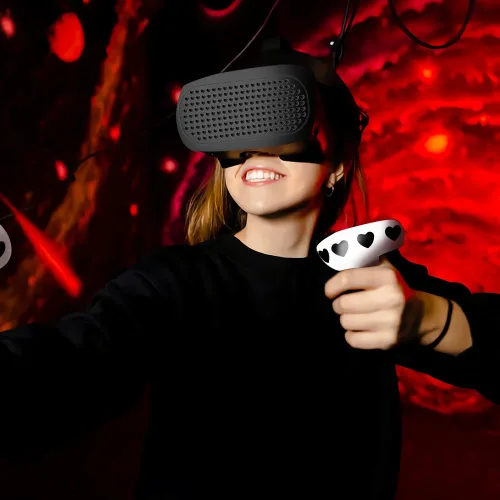 Vista 7 de Silicone Cover Set for Oculus Quest 2, Ubitree Virtual Reality Headset Protection Include Headset Cover and Controller Grip, Face Cover, Lens