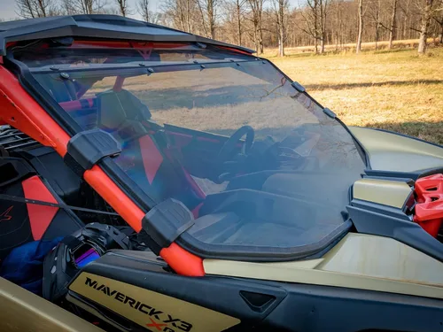 Vista 3 de SuperATV - Parabrisas completo para Can-Am Maverick X3 (Ver ajuste) Fabricado en EE. UU. Hecho de policarbonato ligeramente tintado y resistente