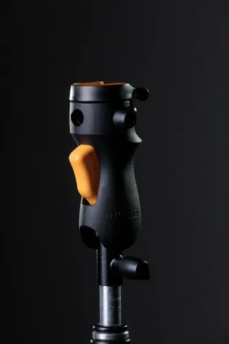 Vista 7 de MagMod MagShoe v2, soporte universal para flash de cámara fría para flash fuera de la cámara