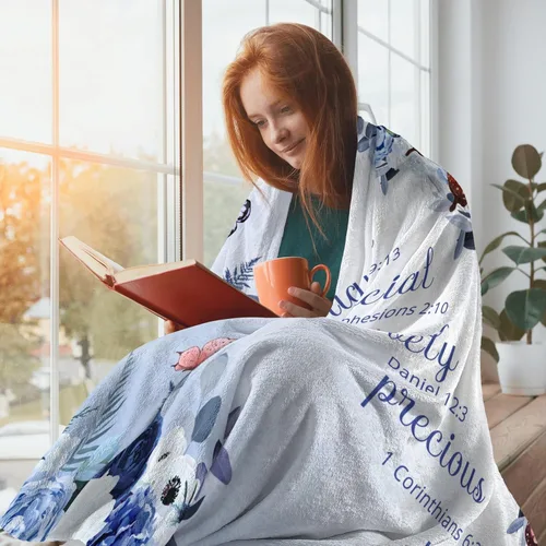 Vista 4 de Manta cristiana para mujer, manta de regalo religioso con versículos de la Biblia y pensamientos inspiradores, manta cálida de felpa curativa
