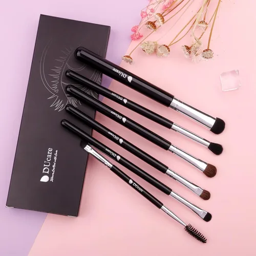 Vista 8 de DUcare Juego de brochas de maquillaje de ojos, 6 brochas profesionales para mezclar sombras de ojos, brochas de maquillaje para corrector de cejas