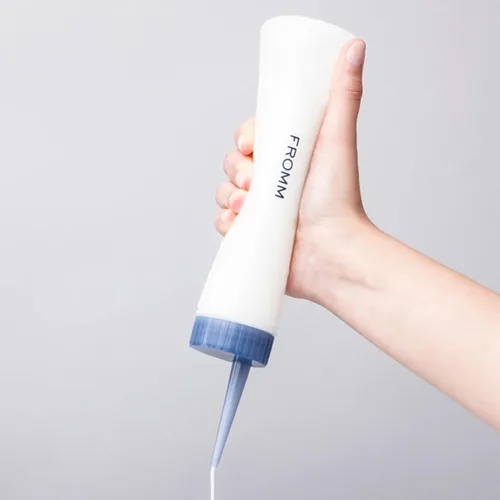 Vista 2 de Fromm Color Studio - Botella aplicadora de 10 onzas, punta de precisión para mezclar y aplicar color de cabello, tintes para el cabello, tónicos