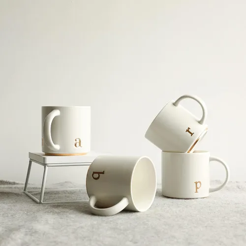 Vista 6 de COLLECTIVE HOME - Tazas de cerámica con monograma, tazas de café con inicial dorada de 15 onzas, elegantes tazas de té del alfabeto, elegante taza p