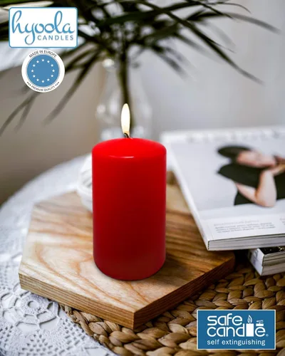 Vista 5 de HYOOLA Velas de pilar rojo de 2 x 3 pulgadas, paquete de 12 velas de pilar a granel sin perfume, hechas en Europa