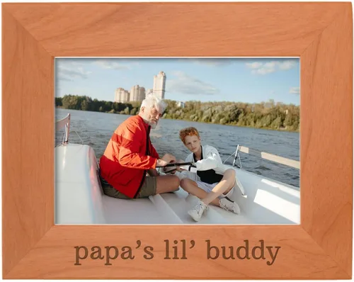 Vista 14 de Personalized Gifts Grandpa Gift Grandpa's Lil' Buddy Grandson - Marco de fotos de madera natural grabado de 4 x 6 pulgadas, diseño de paisaje