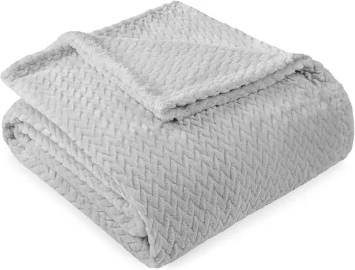 Vista 26 de PAVILIA - Manta de forro polar suave y sólida de color negro para sofá, mantas ligeras y mullidas y cálidas para cama, manta de franela mullida