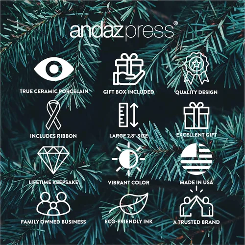 Vista 7 de Andaz Press Adorno redondo personalizado de cerámica para árbol de Navidad, abisinio, corona de acebo, sombrero de Papá Noel, con gráfico de gato