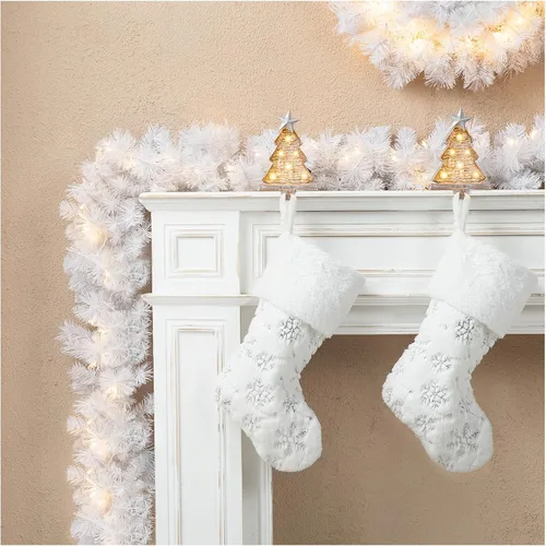 Vista 18 de Glitzhome - Guirnalda de Navidad de 9 pies con luces, guirnalda de Navidad para repisa, guirnalda de Navidad artificial preiluminada con conos