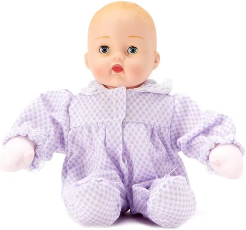 Vista 10 de Madame Alexander Huggums de cuadros lavanda de 12 pulgadas, tono de piel medio