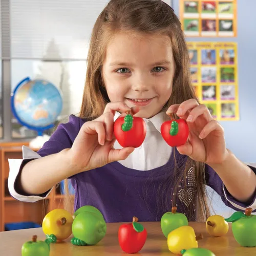 Vista 3 de Learning Resources Attribute Apples - Actividades de aprendizaje preescolar, juegos de clasificación para niños, regalos para niños a partir de 3